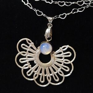 Elegant Silver Pendant Necklace